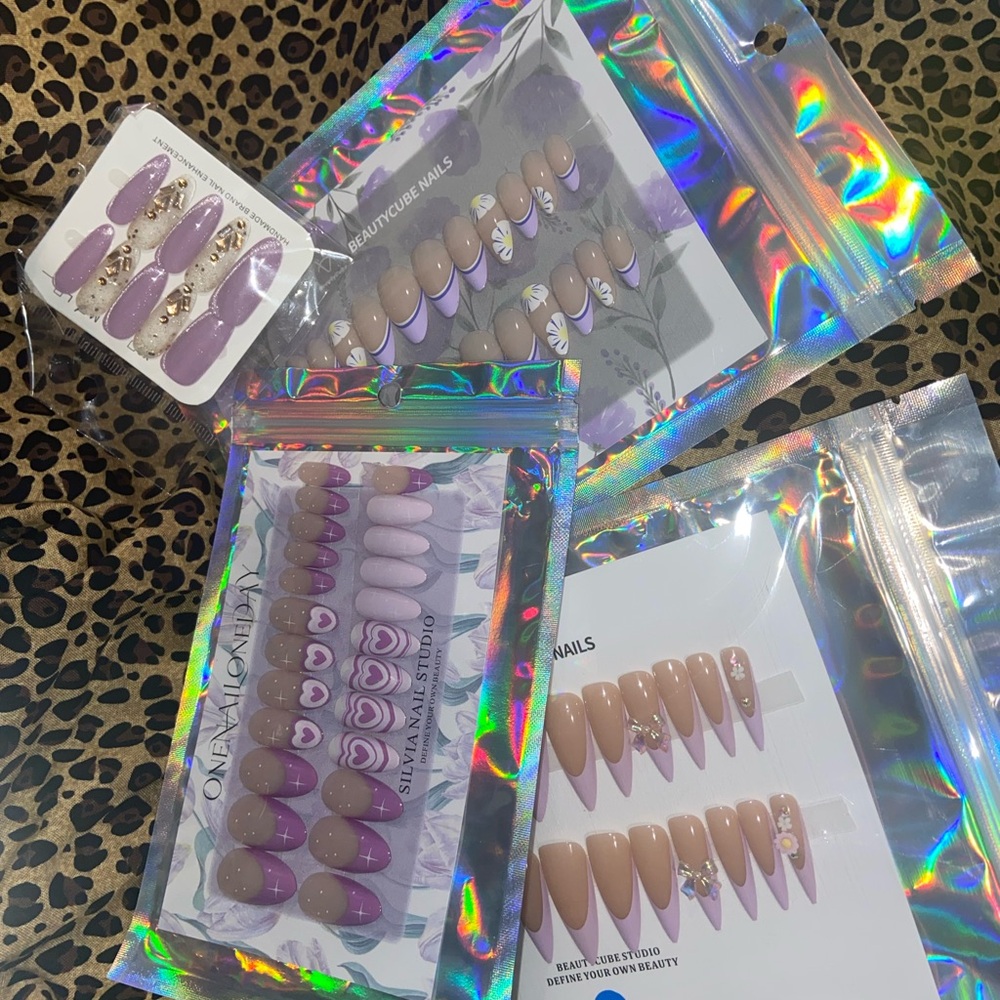 Lavender & Nude Press-On Nail Set - Multiple Designs